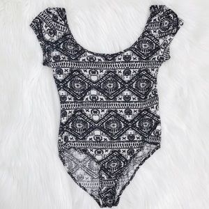 Tres bien leotard bodysuit